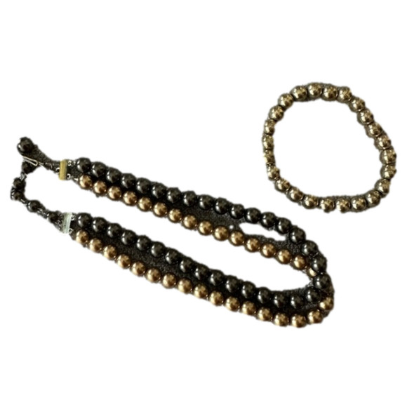 Vintage Jewelry - BLACK and Gold Bead Necklace and Bracelet Set